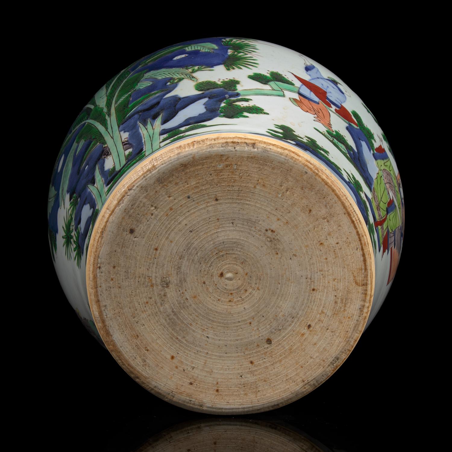 A Chinese Wucai-Decorated Porcelain Jar, 17th/18th Century — 清早期 五彩人物圖將軍罐