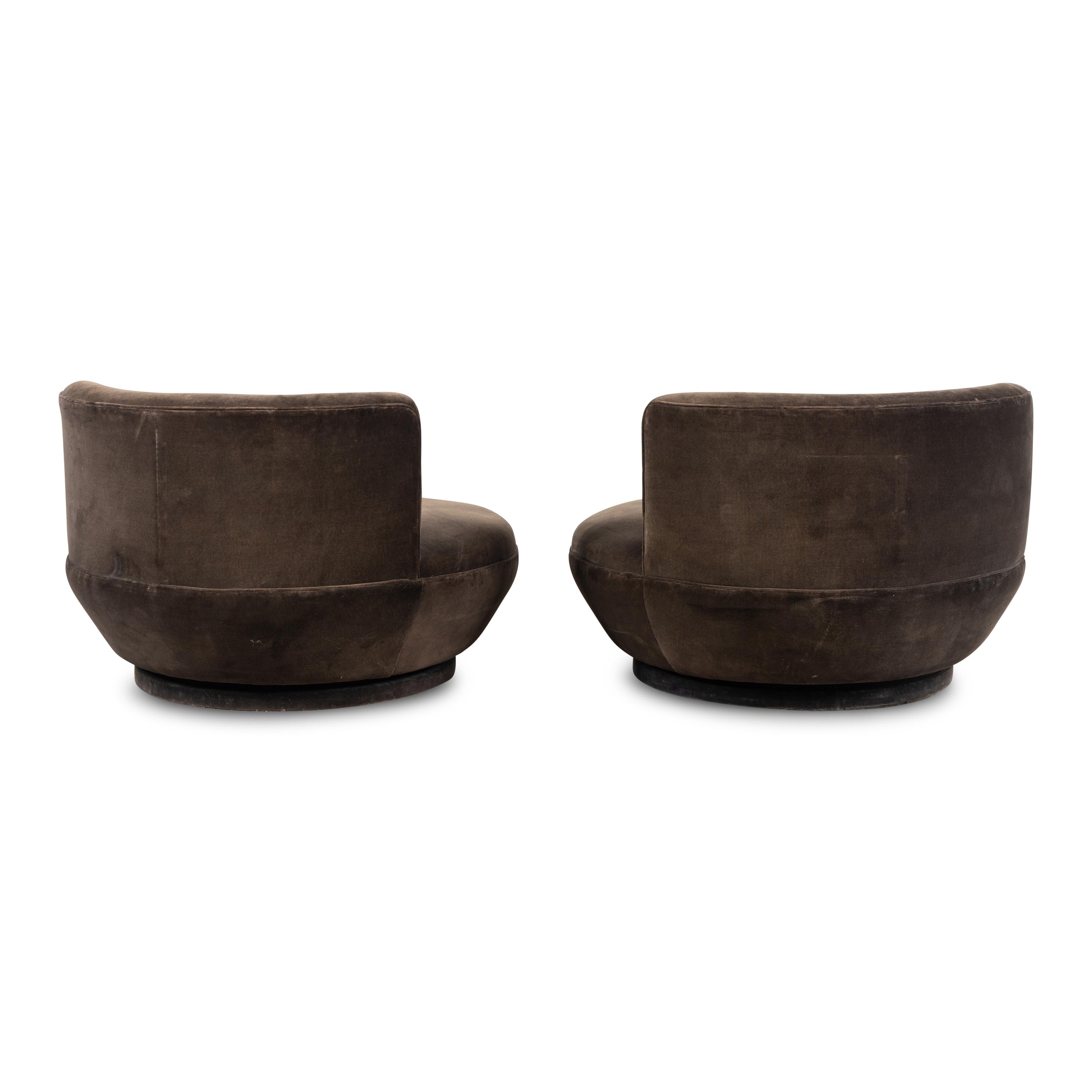 Style of Milo Baughman Mid 20th Century — A Pair of Saucer Chairs