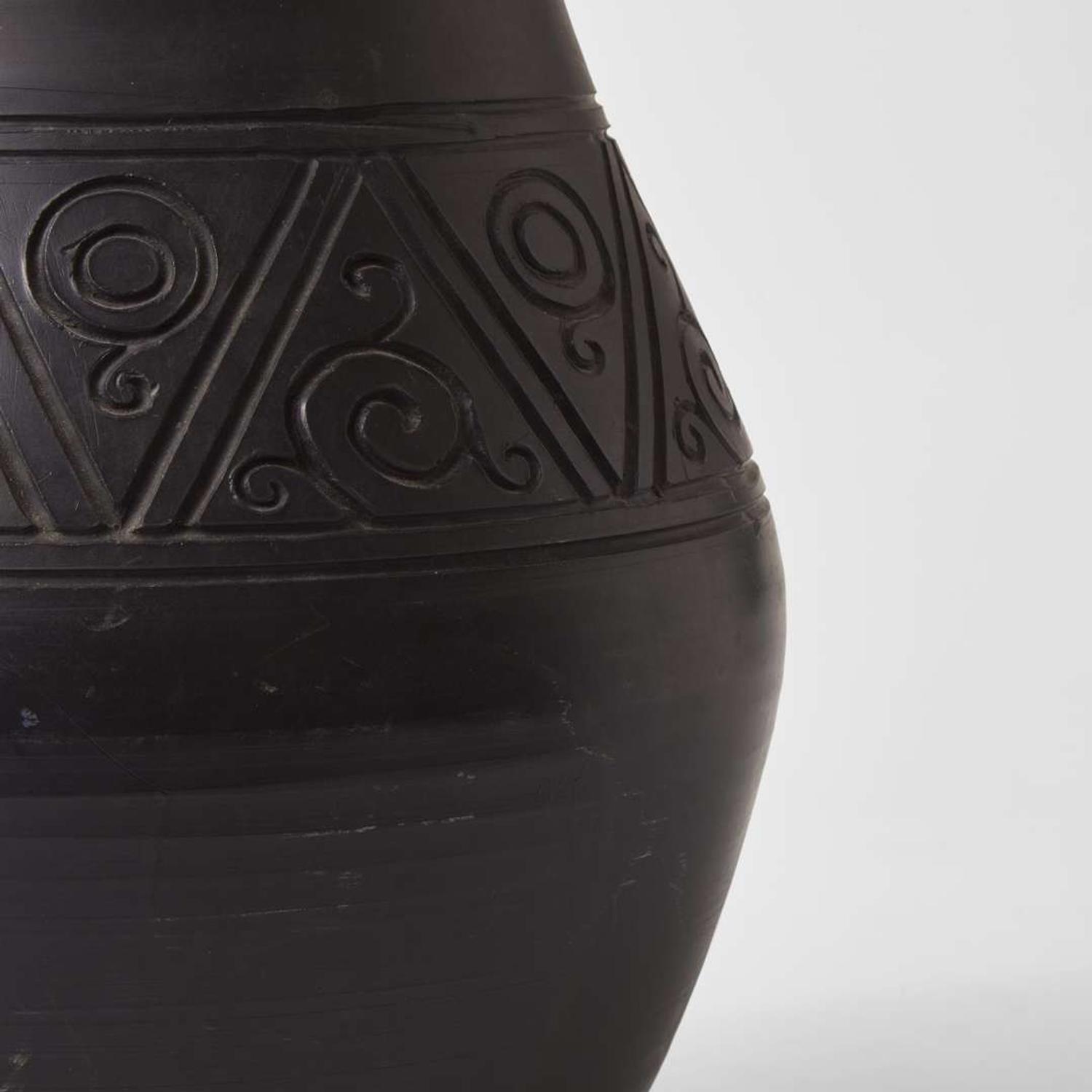 A Wedgwood Black Basalt Studio Pottery Vessel, UK, circa 1960