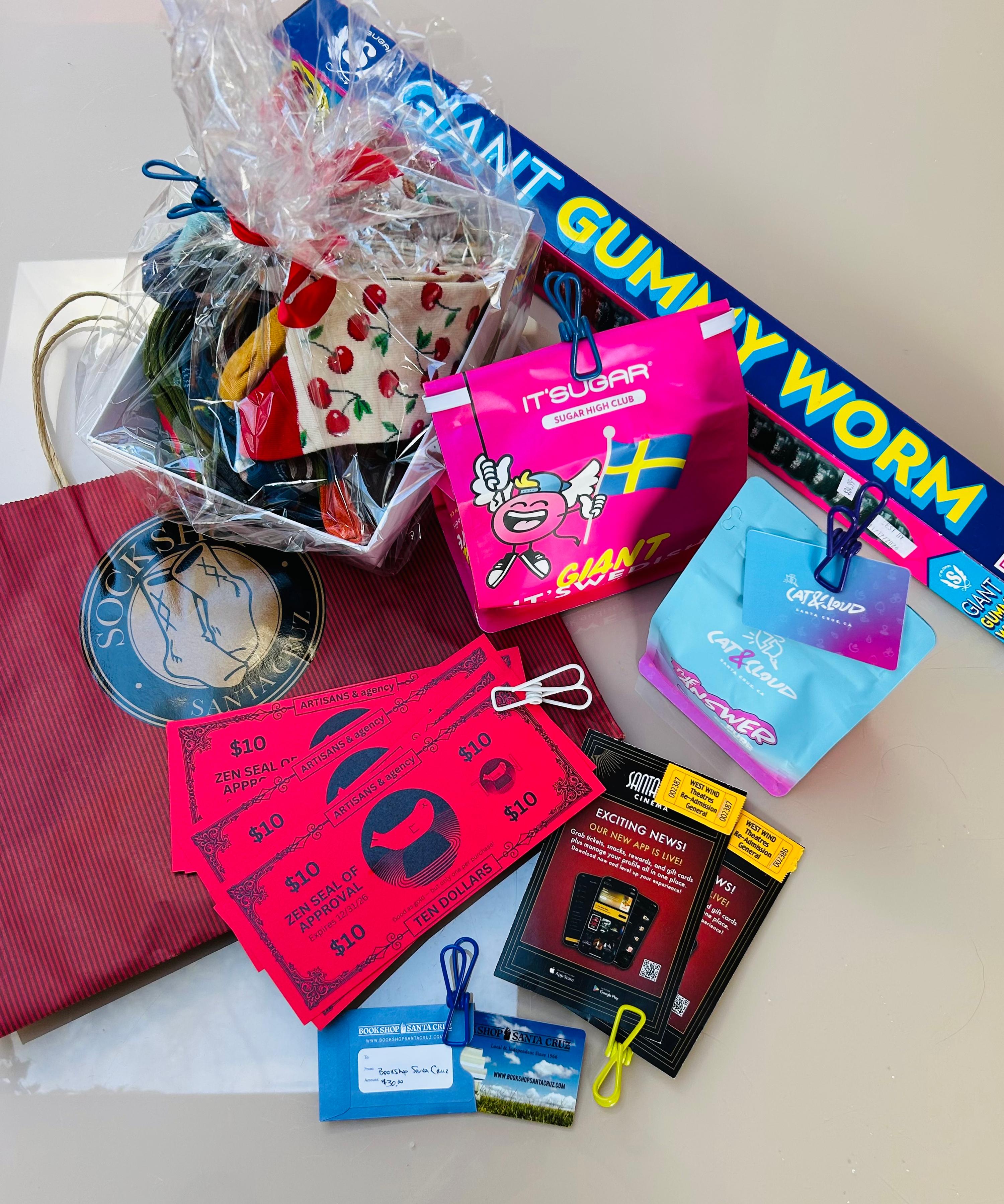 sale-Downtown Neighbors Basket